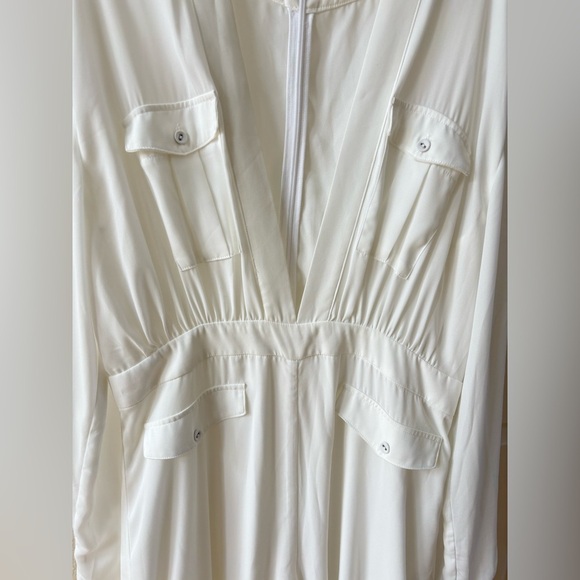 House of CB Adabelle Jumpsuit in White - Size L+ - Picture 4 of 6